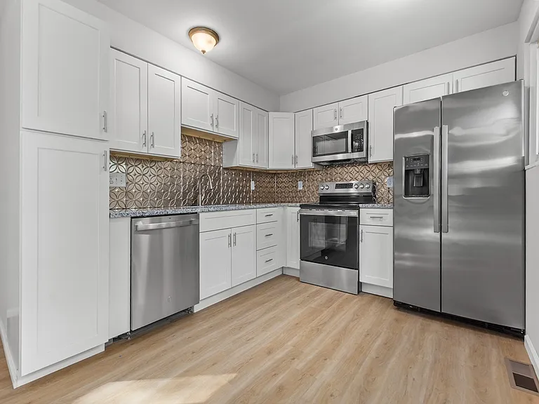 545 Patterson Ln — Photo 9