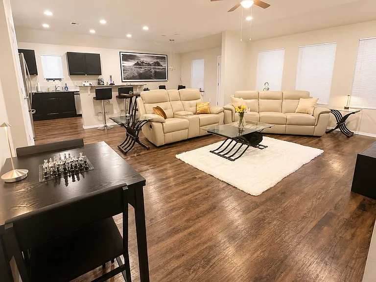 1403 Onyx St — Photo 19