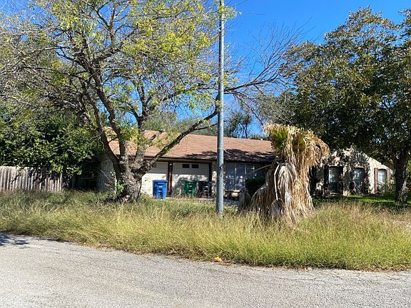 3rd image of 2810 Lakeplains St