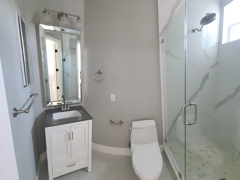 324 Grand Blvd — Photo 20