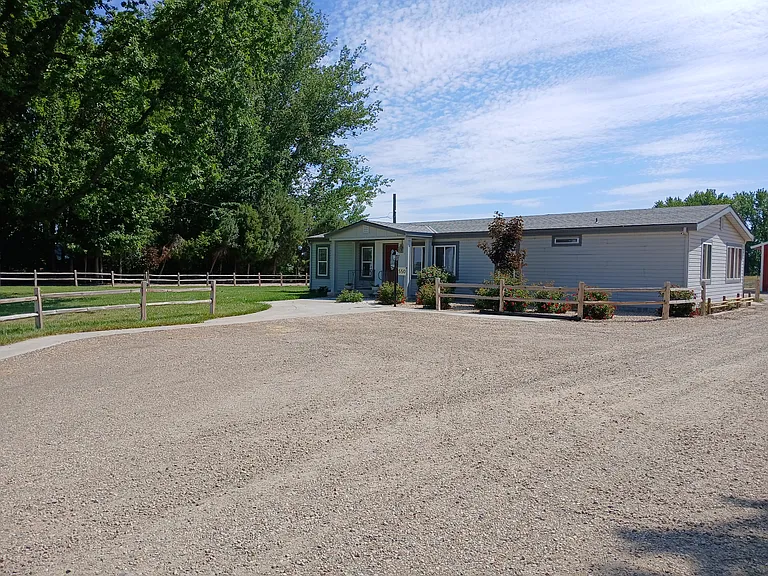 Ada Rd — Photo 14