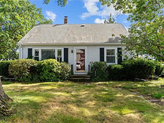 3rd image of 203 Pettaconsett Ave