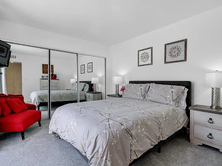 74 Avenida Las Palmas — Photo 10