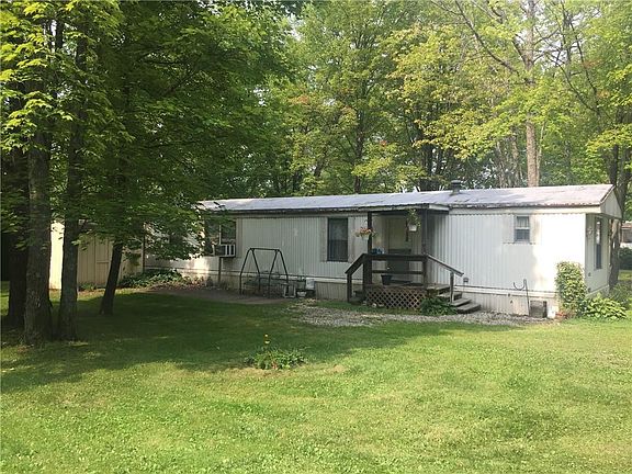 2nd image of 12827 Douglas St