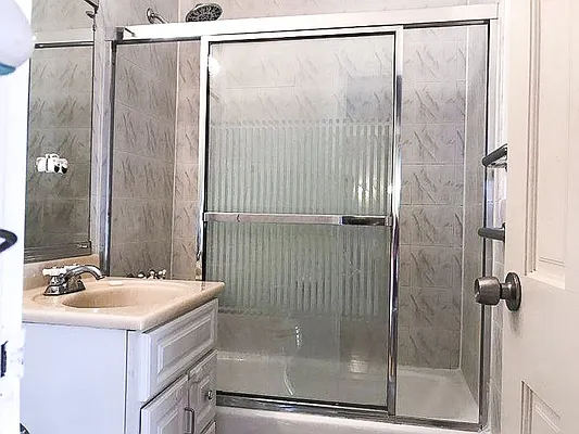 Sold by KA Realty Group Inc | media 41