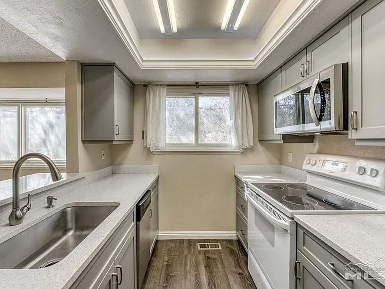 2315 Roundhouse Rd — Photo 4
