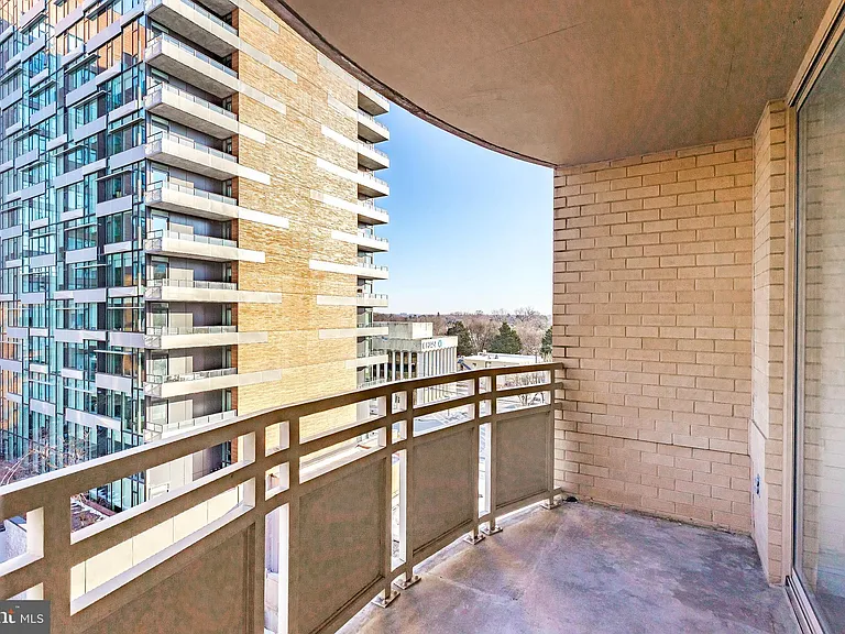 4801 Fairmont Ave #713 — Photo 10