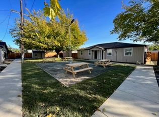 180 Sunrise Dr APT 5, Brentwood, CA