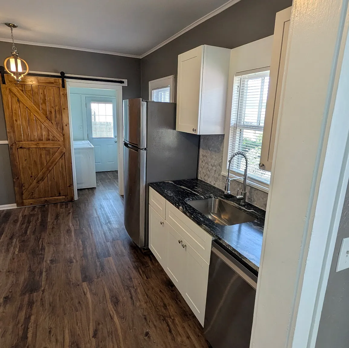 3 bed, 1274 sqft, $2,000 — Photo 3