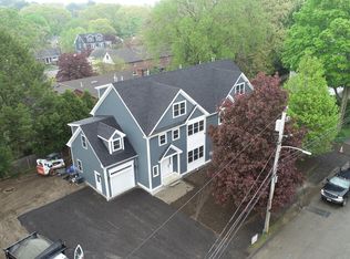 21 Pleasant St #A, Wellesley, MA 02482