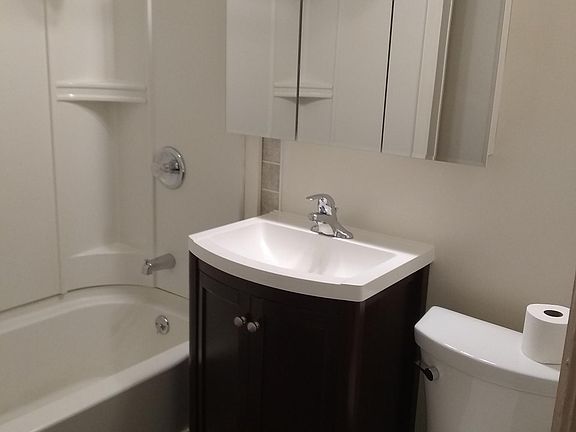 5th image of 118 Pleasantview Ave