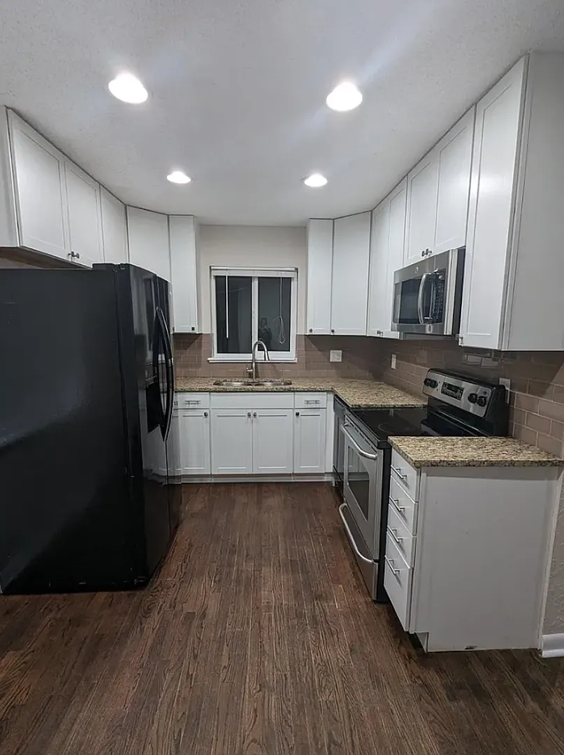Spacious 5BR Westminster Home with Garage & Fire Pit — Photo 4