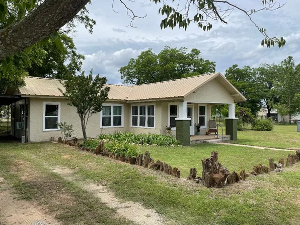 801 N Avenue A, Cross Plains, TX 76443
