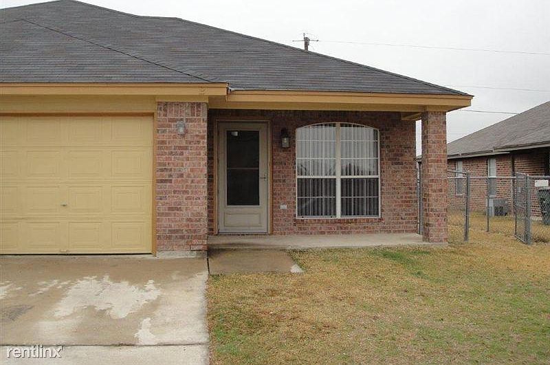 1st image of 4403 Thunder Creek Dr APT A