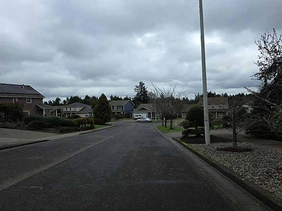 5th image of 2874 Rocky Ridge Ave SE