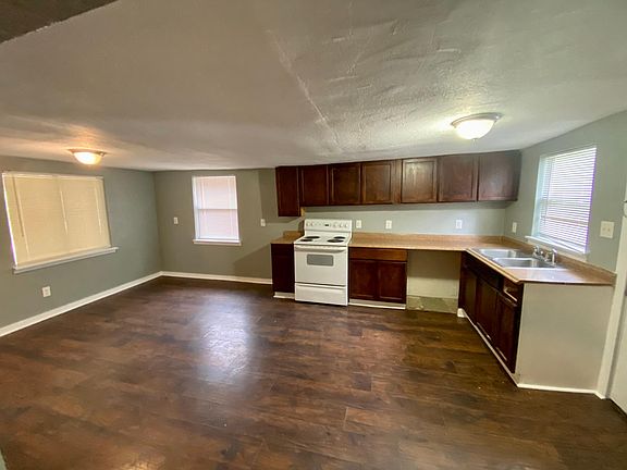 2nd image of 144 Zilla St
