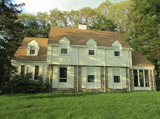 1st image of 123 Fisher St