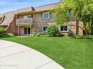 6S130 Park Meadow Dr APT 5C, Naperville, IL 60540