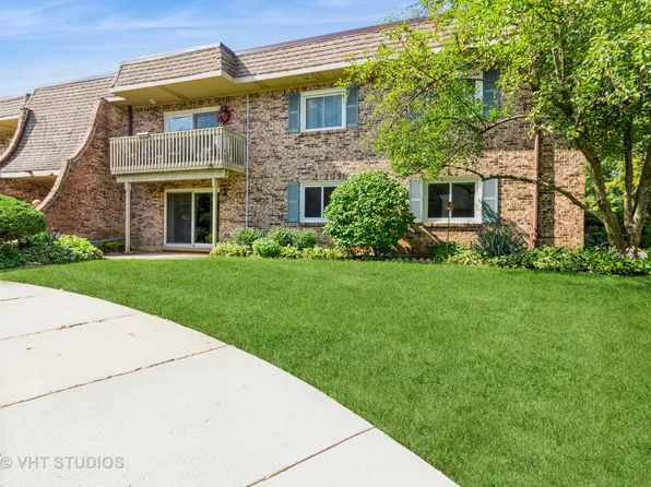 6S130 Park Meadow Dr APT 5C, Naperville, IL 60540