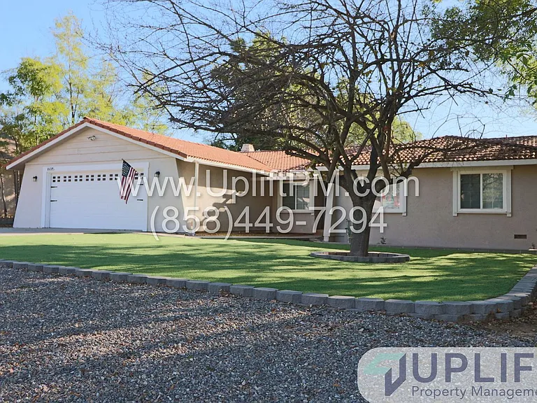 16015 Oakley Rd — Photo 1