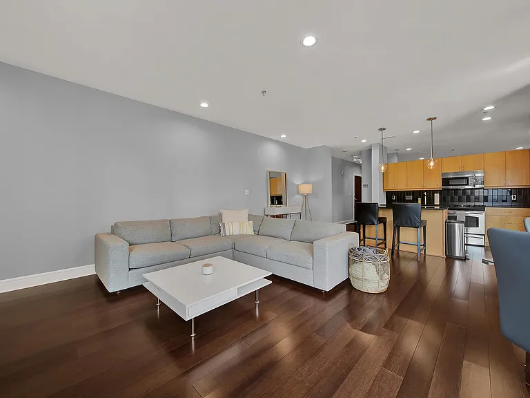 333 W Trade St #908 — Photo 11