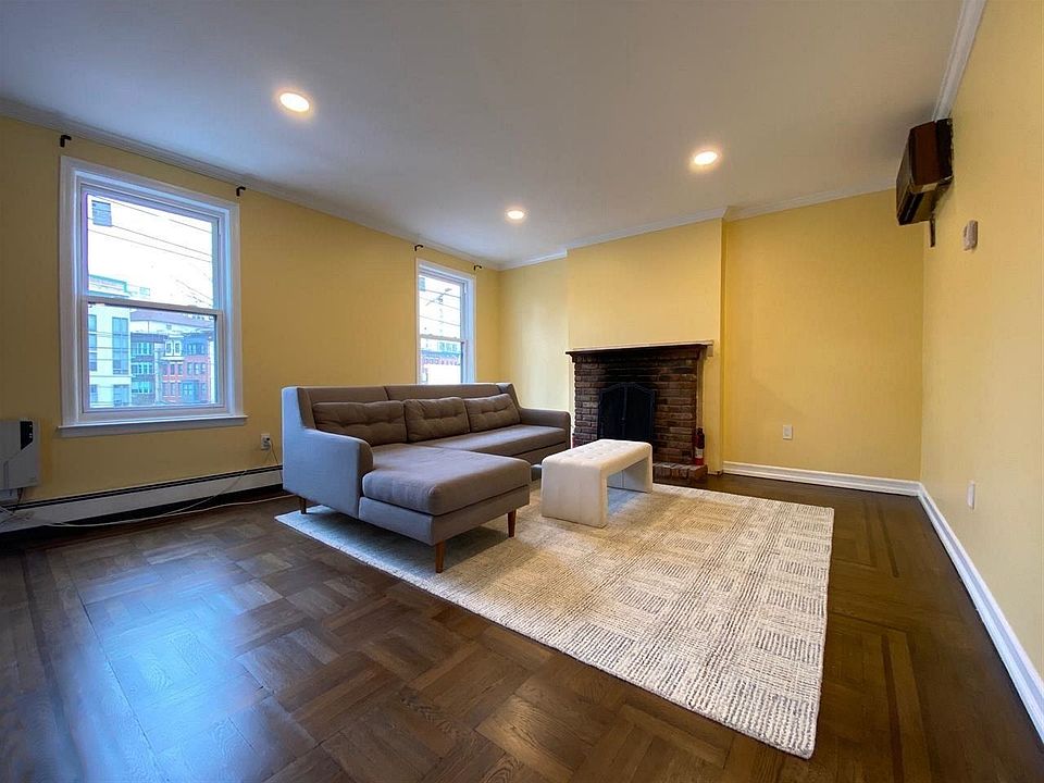 1st image of 18 Bright St APT D