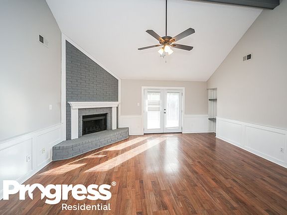 5th image of 6485 Lake Valley Dr