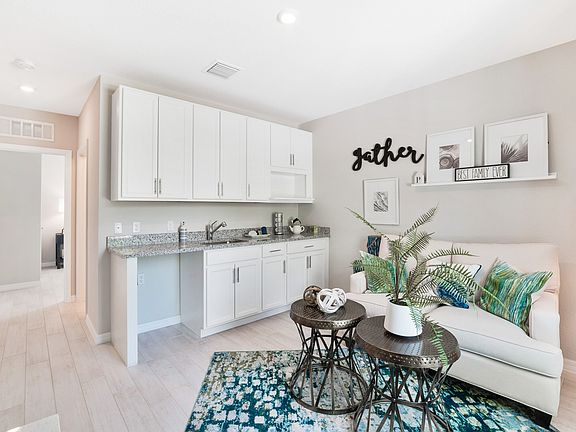 Extra Suite Plus living room