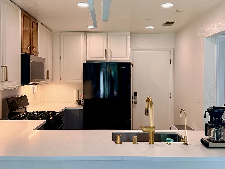 4135 Stanley Blvd — Photo 5