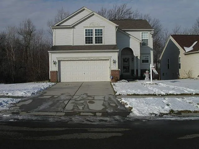 1575 Marshbank Dr photo 1