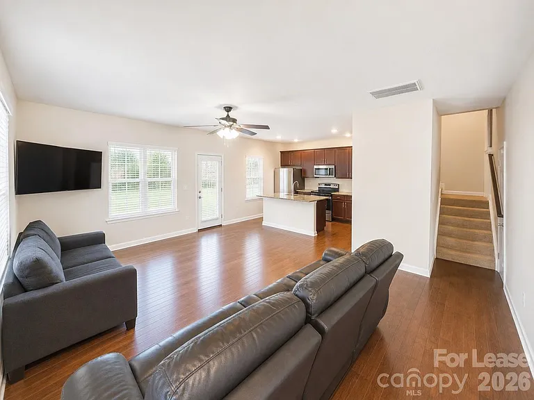 6438 Revolutionary Trl — Photo 5