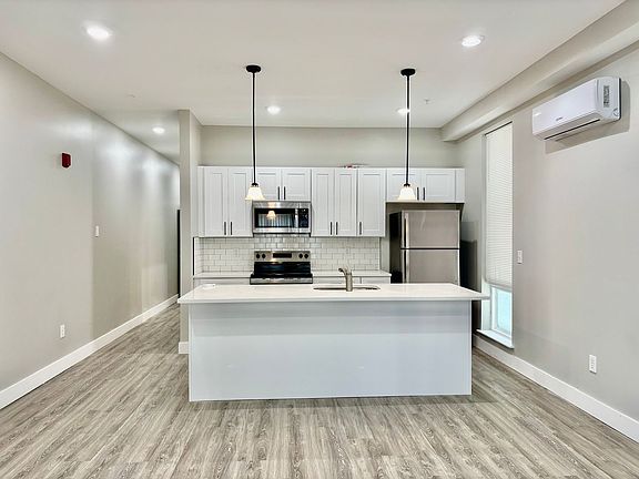 2nd image of 5423 Baltimore Ave #2
