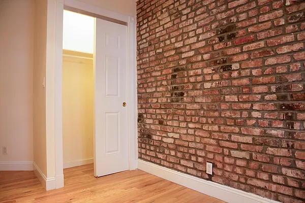 Rented by Blip LLC | media 20