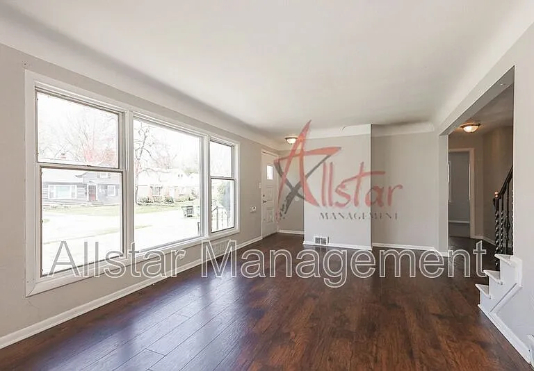 983 Clinton Ave — Photo 9