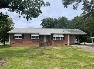 2101 E Lee Rd, Taylors, SC 29687