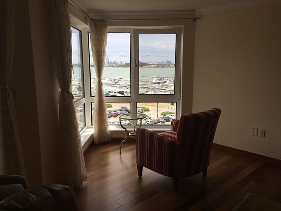 3rd image of 1001 Marina Dr APT 508