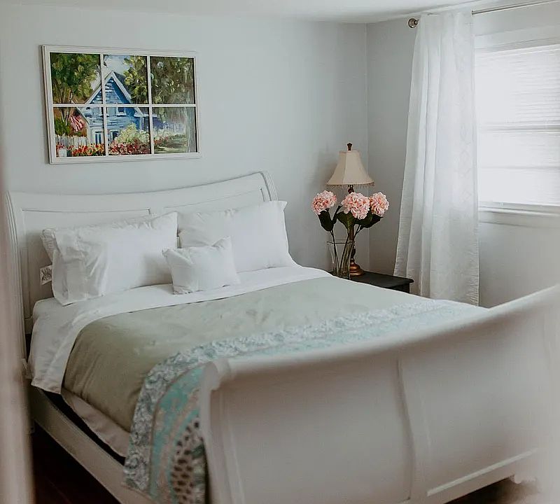 1st image of 13 Mistuxet Ave