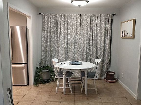 4th image of 225 Dunigan Ct