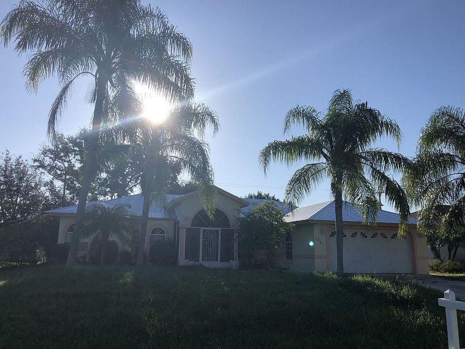 1st image of 2883 SE Eagle Dr