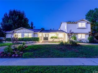 24053 Bessemer St, Woodland Hills, CA 91367