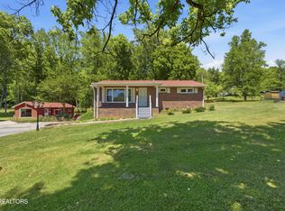 219 Evergreen St, Harriman, TN 37748