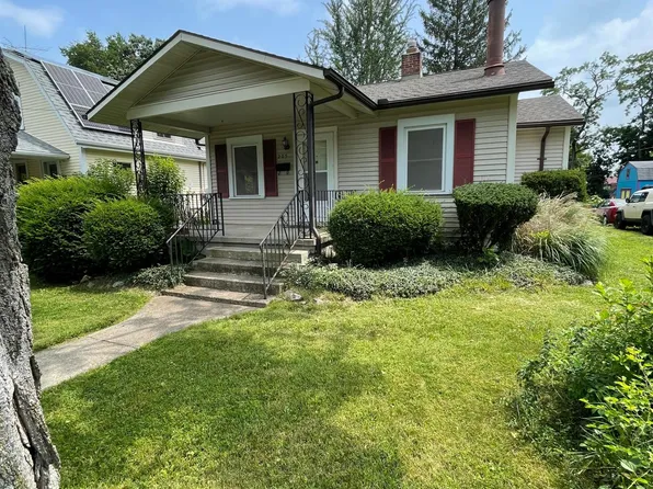 205 N Winter St, Yellow Springs, OH 45387