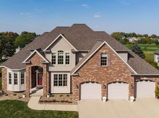 300 Northridge Estate Cc Ct, Normal, IL 61761