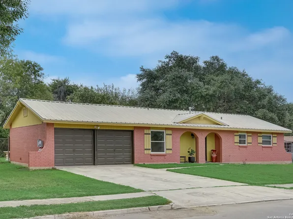 6503 HOOFS LN, San Antonio, TX 78240