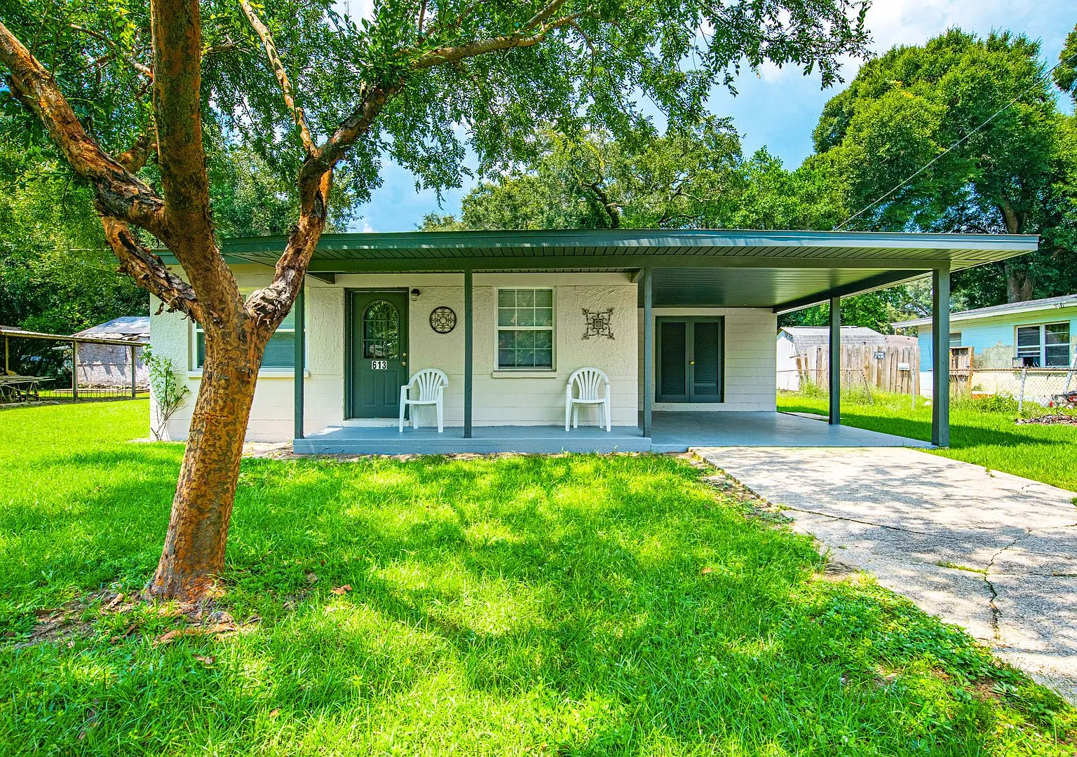 Freshly Remodeled 3 Bed Home in West Pensacola — Photo 3