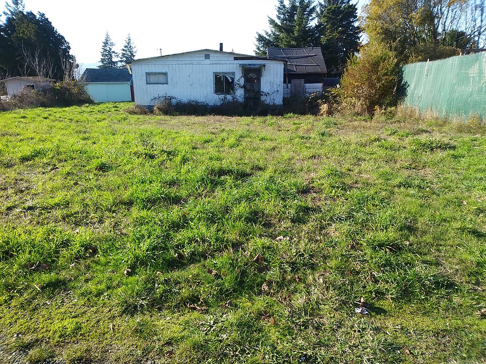 2nd image of 427 8th Ave