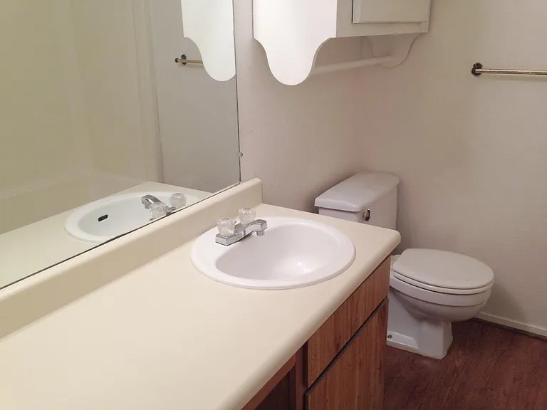 1102 Welsh Ave #C — Photo 6