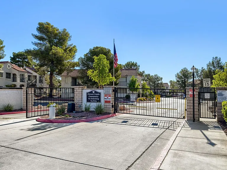 4860 Nara Vista Way #102 — Photo 27