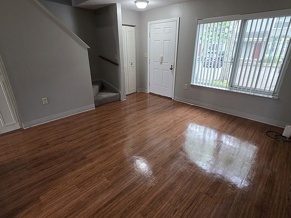 3rd image of 70 Westwind Rd