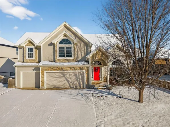 2102 Victory Ln, Kearney, MO 64060
